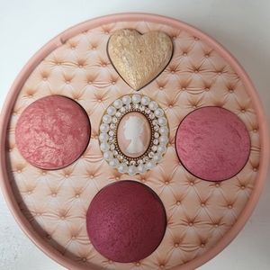 Pat McGrath Bridgerton Blushing Delights palette